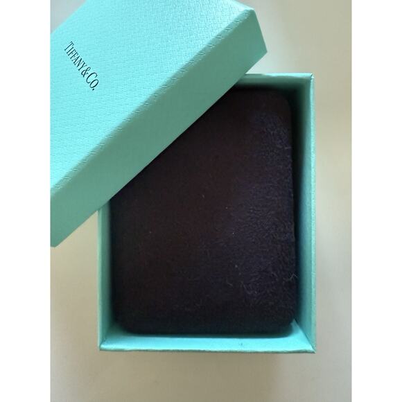 Tiffany & co. 18k White Gold Metro Cross Diamond Pendant Necklace 16” - Picture 5 of 10